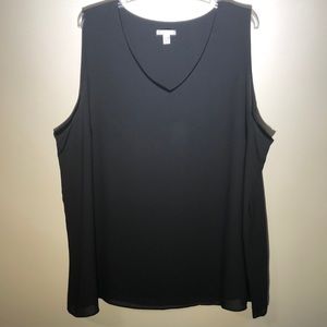 Est. 1946 26/28W classic and versatile black sleeveless top